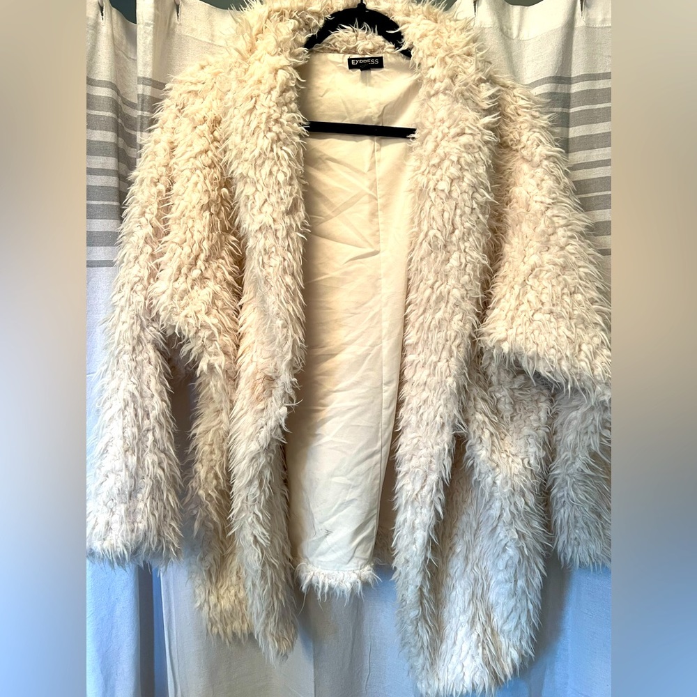 Express furry jacket